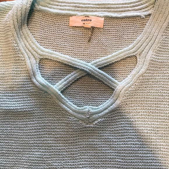 Entro Light Blue Sweater 🔵🔹 - Picture 2 of 2